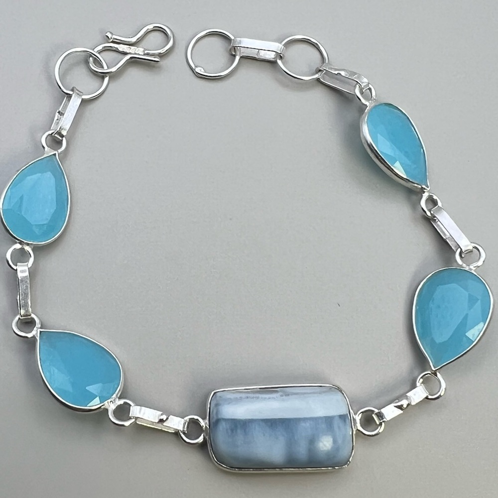 New Blue Owyhee Opal w Chalcedony Stone Sterling Silver Overlay Toggle Bracelet